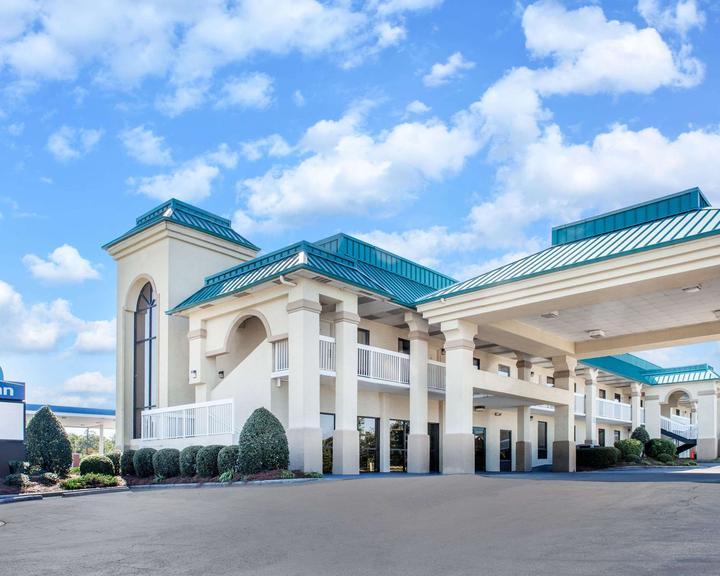 Days Inn By Wyndham Saint Pauls Exterior foto